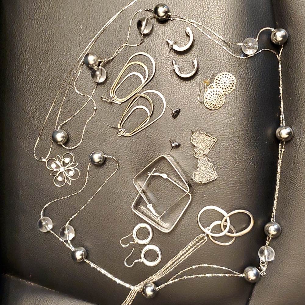 10 Pieces of Vintage Silver Jewelry
